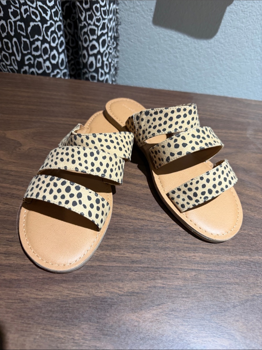 Universal Thread Tan Leopard-Print Triple-Strap Slide Sandals